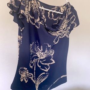 BOUQUET OF FLOWERS Blouse. In great condition.